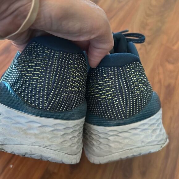 New Balance Men's fresh foam blue running sneakers size 8.5 - Picture 4 of 7